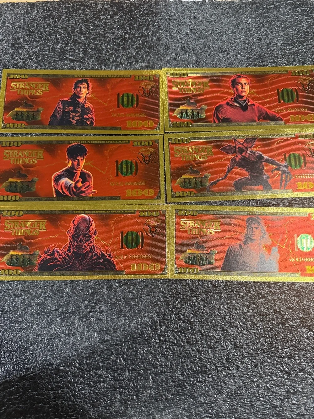 STRANGER THINGS Collectible Novelty Bills - Red Gold Design set of 6